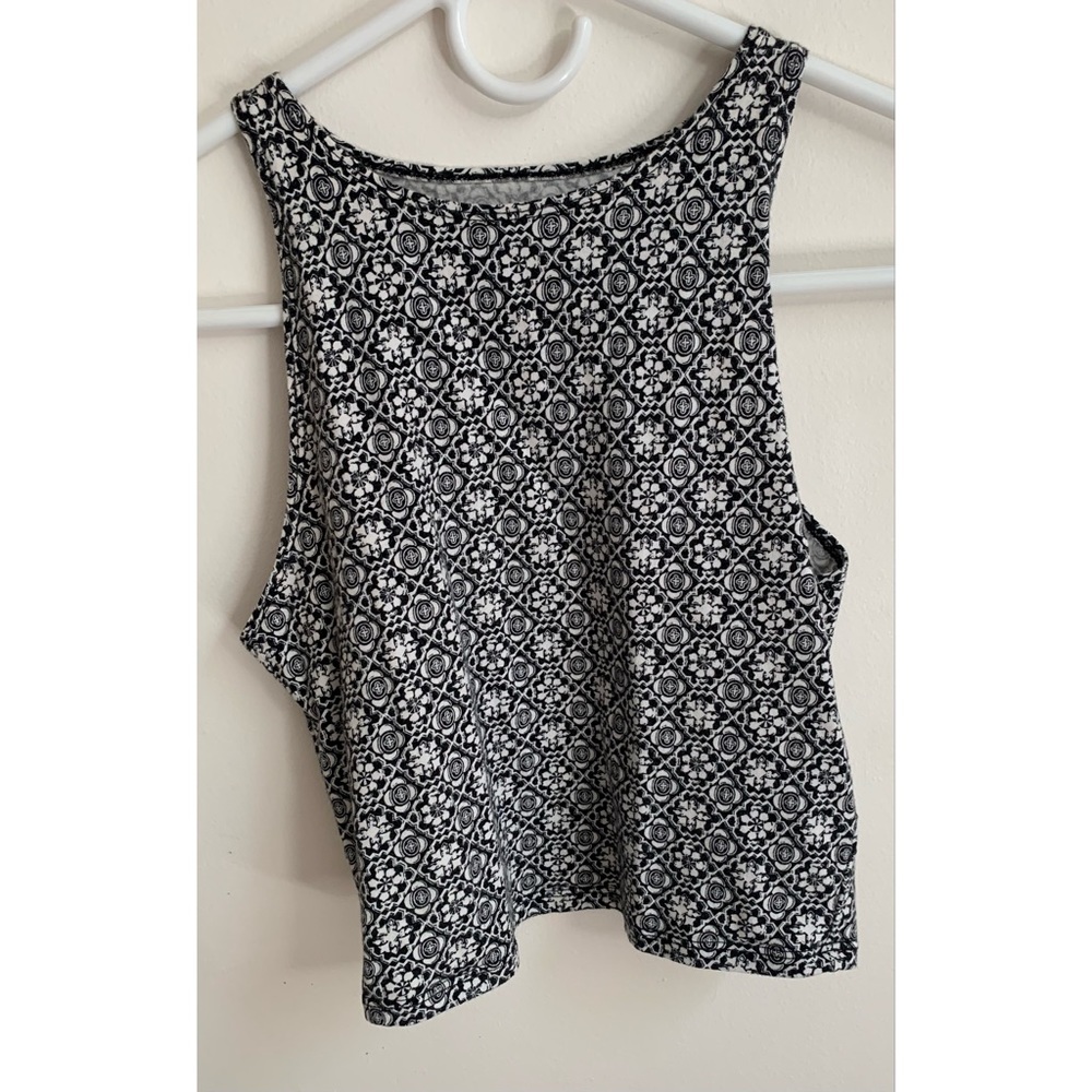 Patterned crop top